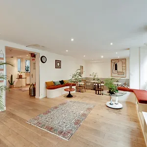 Louisa Otel Paris